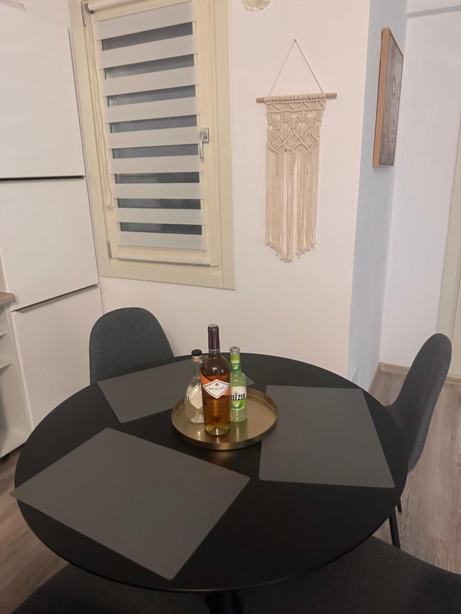 Luxury Bucovina Apartment Гура Хуморулуй Екстериор снимка