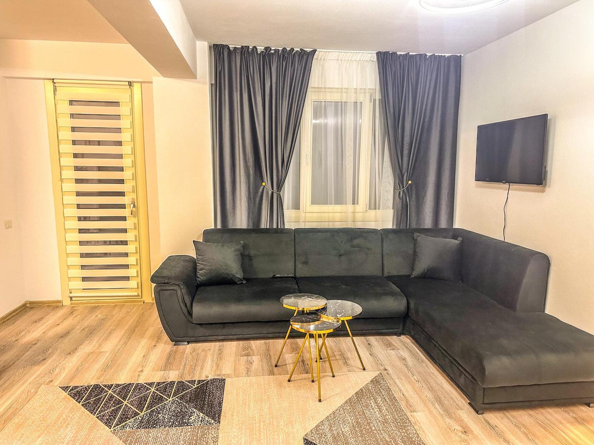 Luxury Bucovina Apartment Гура Хуморулуй Екстериор снимка
